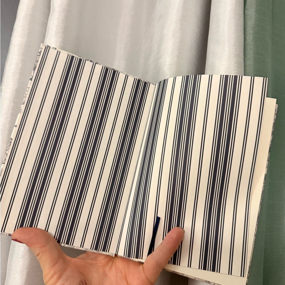 Dior Jungle Notebook - Picture 7 of 7
